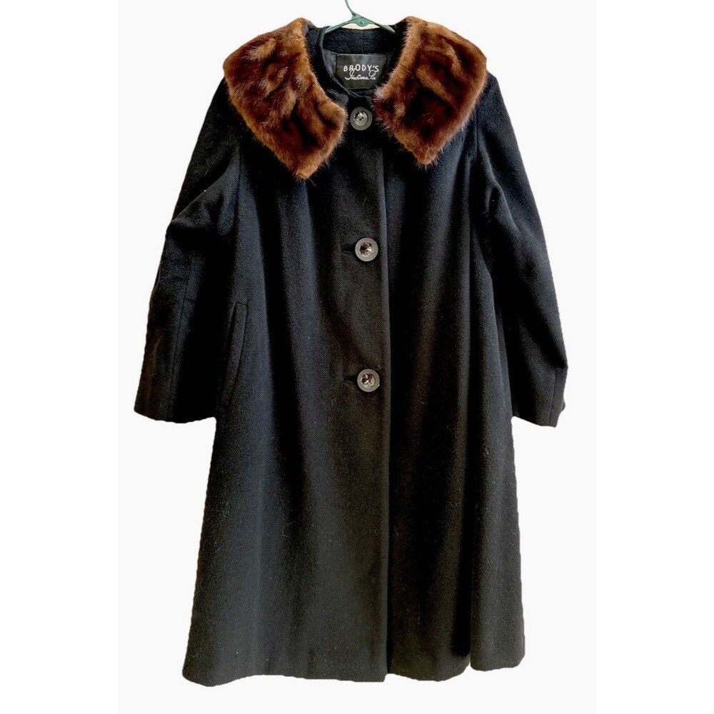 Ladies Vintage 100% Cashmere Black Coat W/Brown Fur Collar Brodys Indiana PA Siz